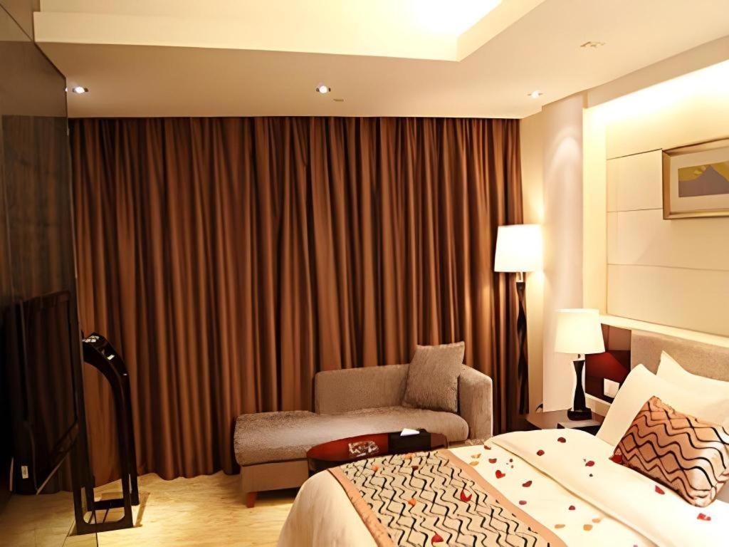 Fortune Hotel Longyan Exteriör bild