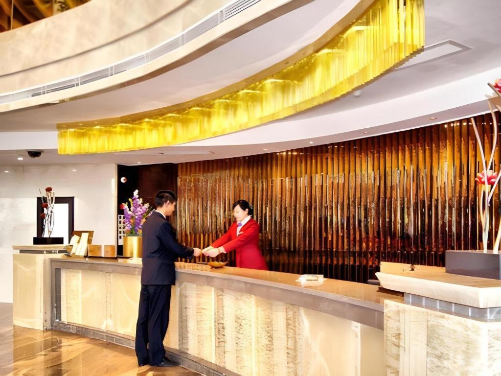 Fortune Hotel Longyan Exteriör bild