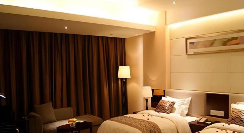 Fortune Hotel Longyan Exteriör bild