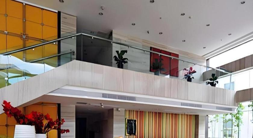 Fortune Hotel Longyan Exteriör bild